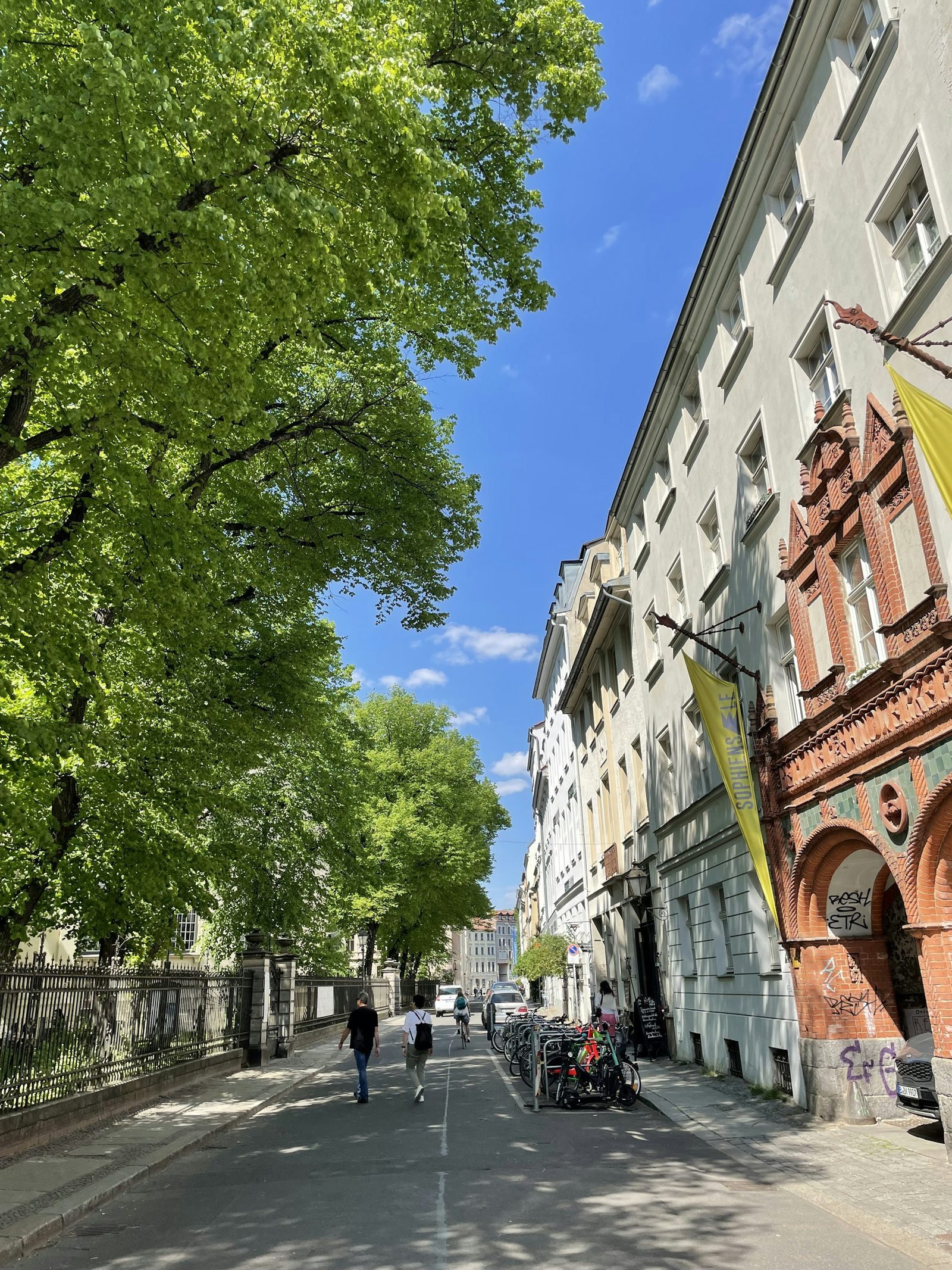 Pedestrians on Sophienstraße in the Scheunenviertel
